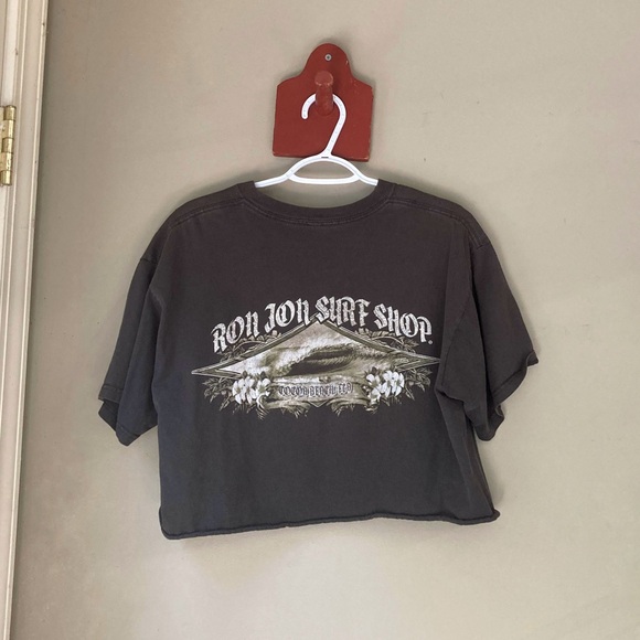 Ron Jon Surf Shop Grey Crop Graphic Tee S - Picture 3 of 5